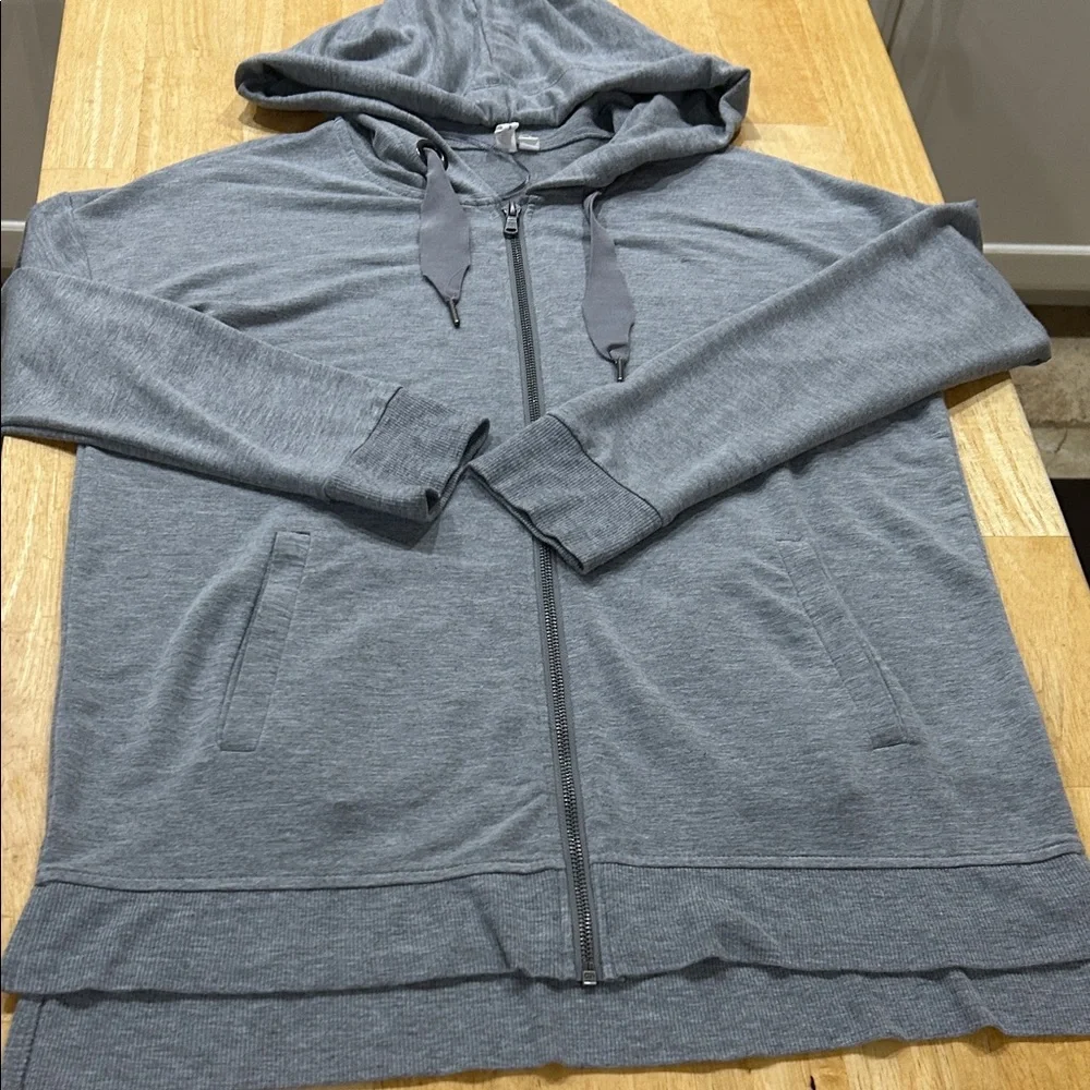Gray Zip-Up Hoodie with Drawstring Lightweight Jacket - Picture 13 of 14